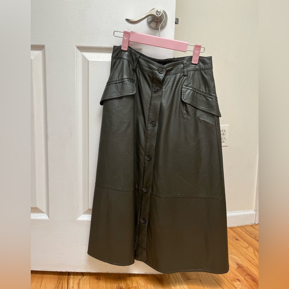 Banana Republic Dark Green Midi Skirt